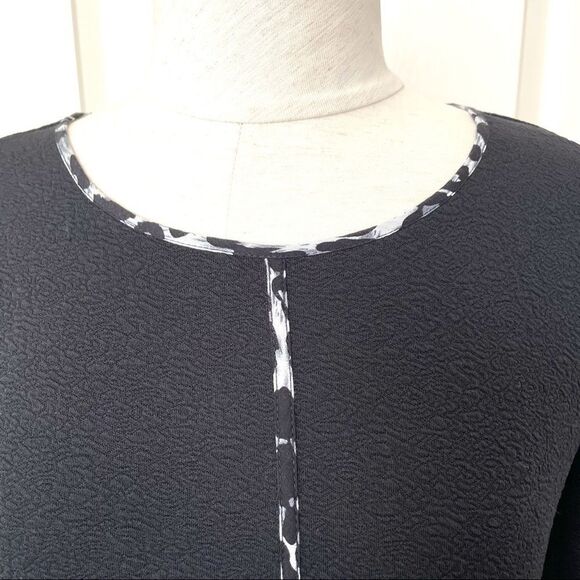 Black 3/4 sleeve dress with leopard trim - Picture 4 of 11